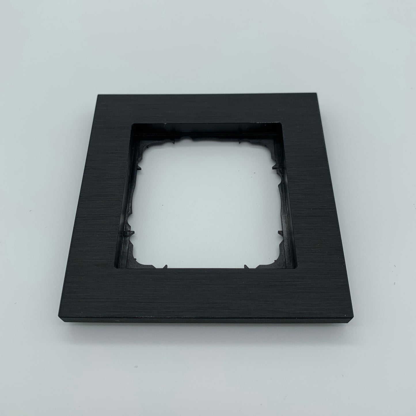 Tantron Standard Rahmen Aluminum schwarz gebürstet